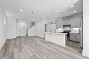 4612 Crown Grove Ln, Houston, TX 77018 - Photo 10