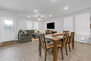 24715 Oakheath Arbor Ln, Houston, TX 77336 - Photo 6