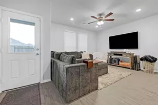 24715 Oakheath Arbor Ln, Houston, TX 77336 - Photo 8