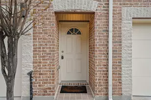 2710 Hullsmith Dr, Houston, TX 77063 - Photo 2