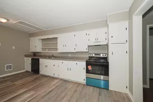 701 Clay St, Cleveland, TX 77327 - Photo 8