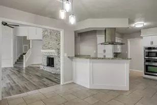 88 April Wind Dr S, Conroe, TX 77356 - Photo 20