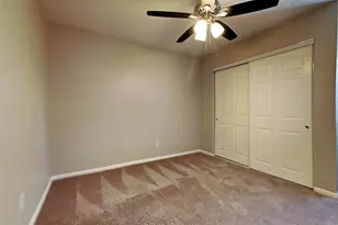16130 Canaridge Dr, Houston, TX 77053 - Photo 2