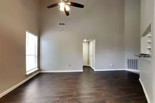 16130 Canaridge Dr, Houston, TX 77053 - Photo 10