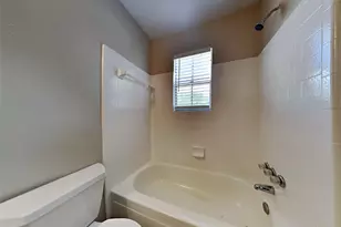 16130 Canaridge Dr, Houston, TX 77053 - Photo 6