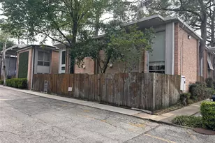 8211 Katy Fwy, Houston, TX 77024 - Photo 16