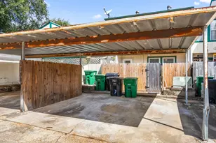 7835 Bateman Ln, Houston, TX 77088 - Photo 20