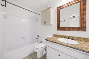 7835 Bateman Ln, Houston, TX 77088 - Photo 16