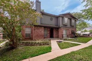 1228 Ave O, Huntsville, TX 77340 - Photo 1