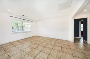 706 Arvana St, Houston, TX 77034 - Photo 10