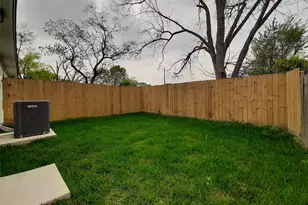 4530 Mayflower St, Houston, TX 77051 - Photo 8