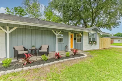 10202 Elmhurst Street, Houston, TX 77075 - Photo 2
