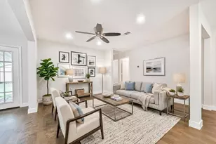 10202 Elmhurst St, Houston, TX 77075 - Photo 4