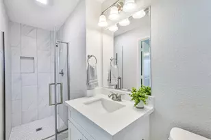 10202 Elmhurst St, Houston, TX 77075 - Photo 8