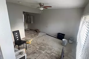 6733 Burkett St., Houston, TX 77021 - Photo 10