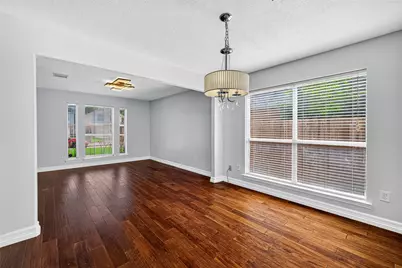 638 Meadow Knoll Drive, Stafford, TX 77477 - Photo 6