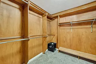 638 Meadow Knoll Dr, Stafford, TX 77477 - Photo 10