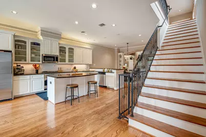 1013 Crocker Street, Houston, TX 77019 - Photo 8