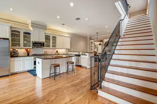 1013 Crocker St, Houston, TX 77019 - Photo 8
