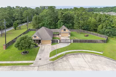 1310 Teebox Court, Crosby, TX 77532 - Photo 2
