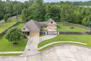 1310 Tee Box Court, Crosby, TX 77532 - Photo 2