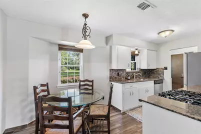 326 Broad Ripple Drive, Houston, TX 77336 - Photo 10