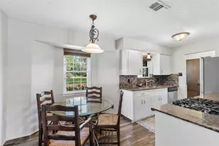 326 Broad Ripple Dr, Houston, TX 77336 - Photo 10