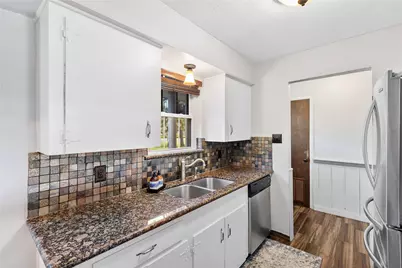 326 Broad Ripple Drive, Houston, TX 77336 - Photo 8