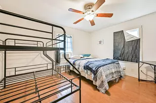 707 W 5th St, Freeport, TX 77541 - Photo 6