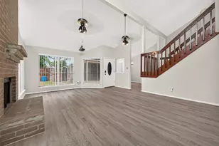 8142 Misty Ridge Ln, Houston, TX 77071 - Photo 6