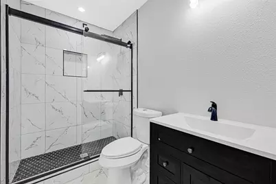 5213 Shirley Street, Baytown, TX 77521 - Photo 4