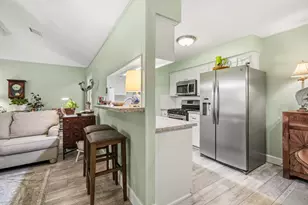 2017 Victoria Ct, League City, TX 77573 - Photo 6