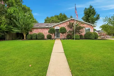 2017 Victoria Court, League City, TX 77573 - Photo 2