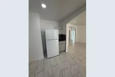 9210 Tacquard Drive, Hitchcock, TX 77563 - Photo 4