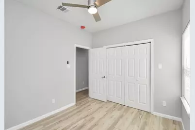 5941 Southlea Street, Houston, TX 77033 - Photo 36