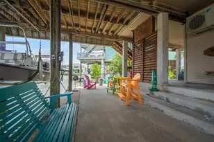 207 Easterly Dr, Tiki Island, TX 77554 - Photo 42