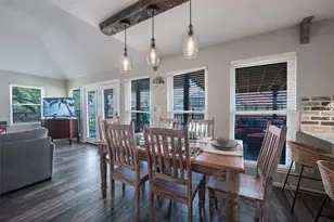 207 Easterly Dr, Tiki Island, TX 77554 - Photo 12