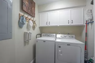 207 Easterly Dr, Tiki Island, TX 77554 - Photo 22