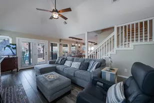 207 Easterly Dr, Tiki Island, TX 77554 - Photo 10