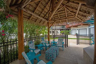 207 Easterly Dr, Tiki Island, TX 77554 - Photo 4