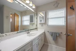 207 Easterly Dr, Tiki Island, TX 77554 - Photo 26