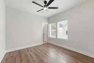 1942 Purswell Rd, Houston, TX 77055 - Photo 22