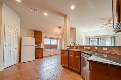 18635 Cypress Lake Village Drive, Cypress, TX 77429 - Photo 12