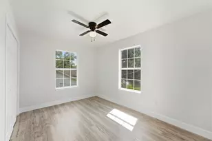 7421 Carothers St, Houston, TX 77028 - Photo 10