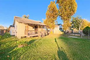 2915 Creston Dr, Houston, TX 77026 - Photo 2
