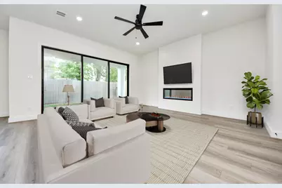 1422 Caywood Lane #B, Houston, TX 77055 - Photo 6