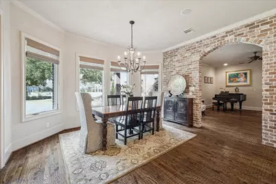 21 W Rivercrest Drive, Houston, TX 77042 - Photo 8