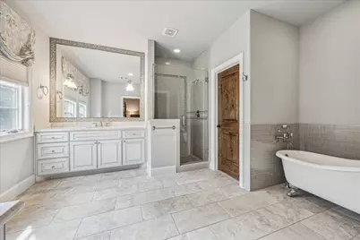 21 W Rivercrest Drive, Houston, TX 77042 - Photo 24