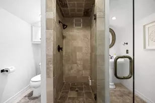 323 Tiki Dr, Tiki Island, TX 77554 - Photo 34