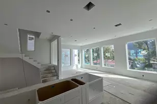 806 Fisher St, Houston, TX 77018 - Photo 20